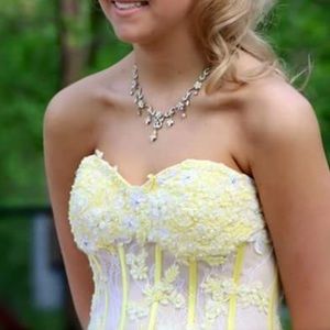 Yellow dress